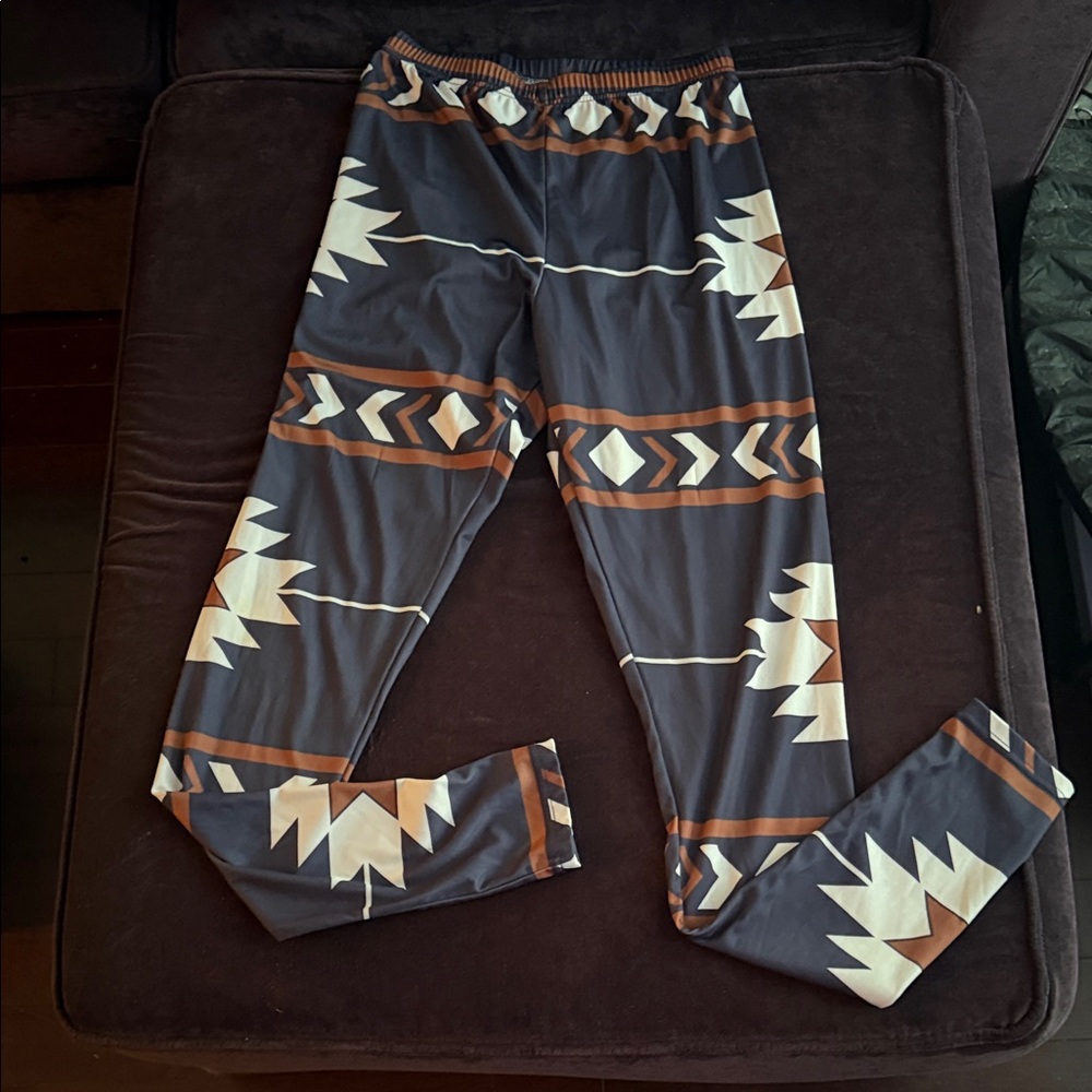 Tribal Print Leggings in Gray and Brown